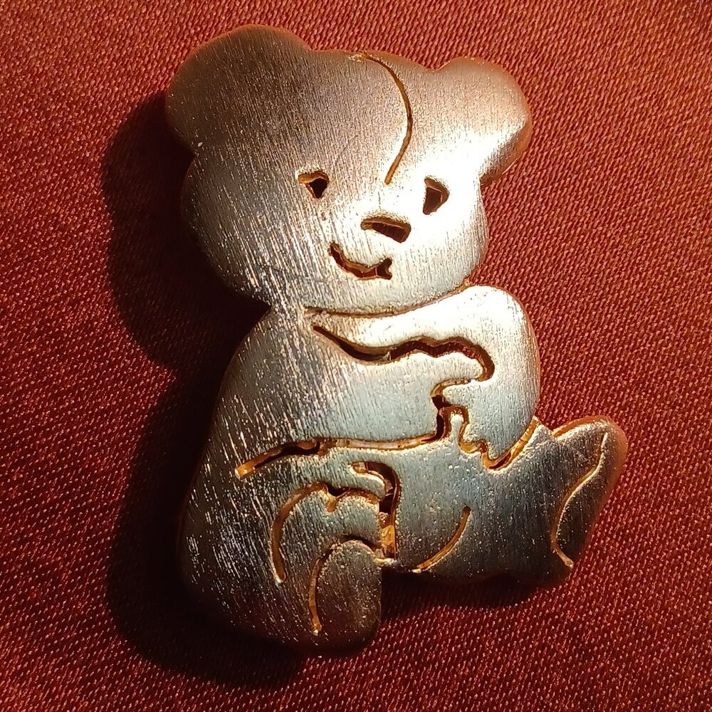 Vintage Ultracraft Teddy Bear Brooch Gold Tone Signed Animal Pin Jewelry